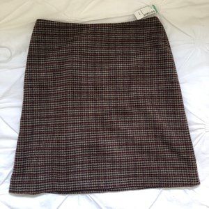 Womens wool skirt NWT (US 8)